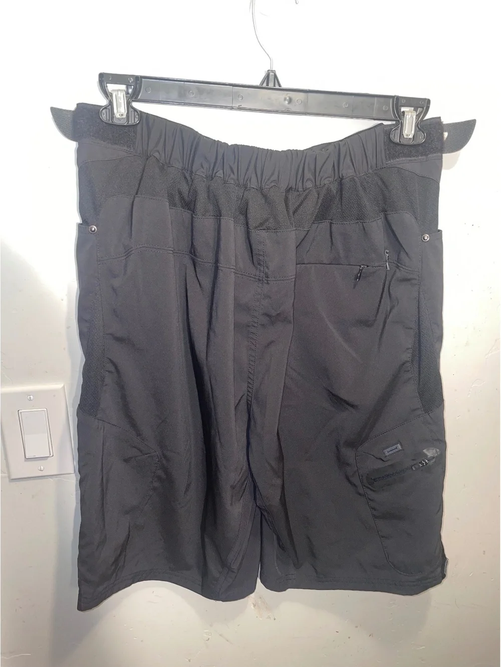 Zoic Black XL Outdoor Cycling Shorts adjustable stretch waist 1 flaw view photos
